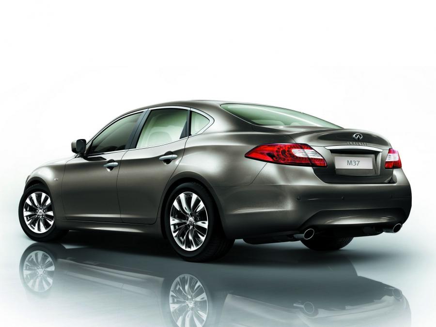  Infiniti M37 2010 года  (EU) (фото 8 из 8)